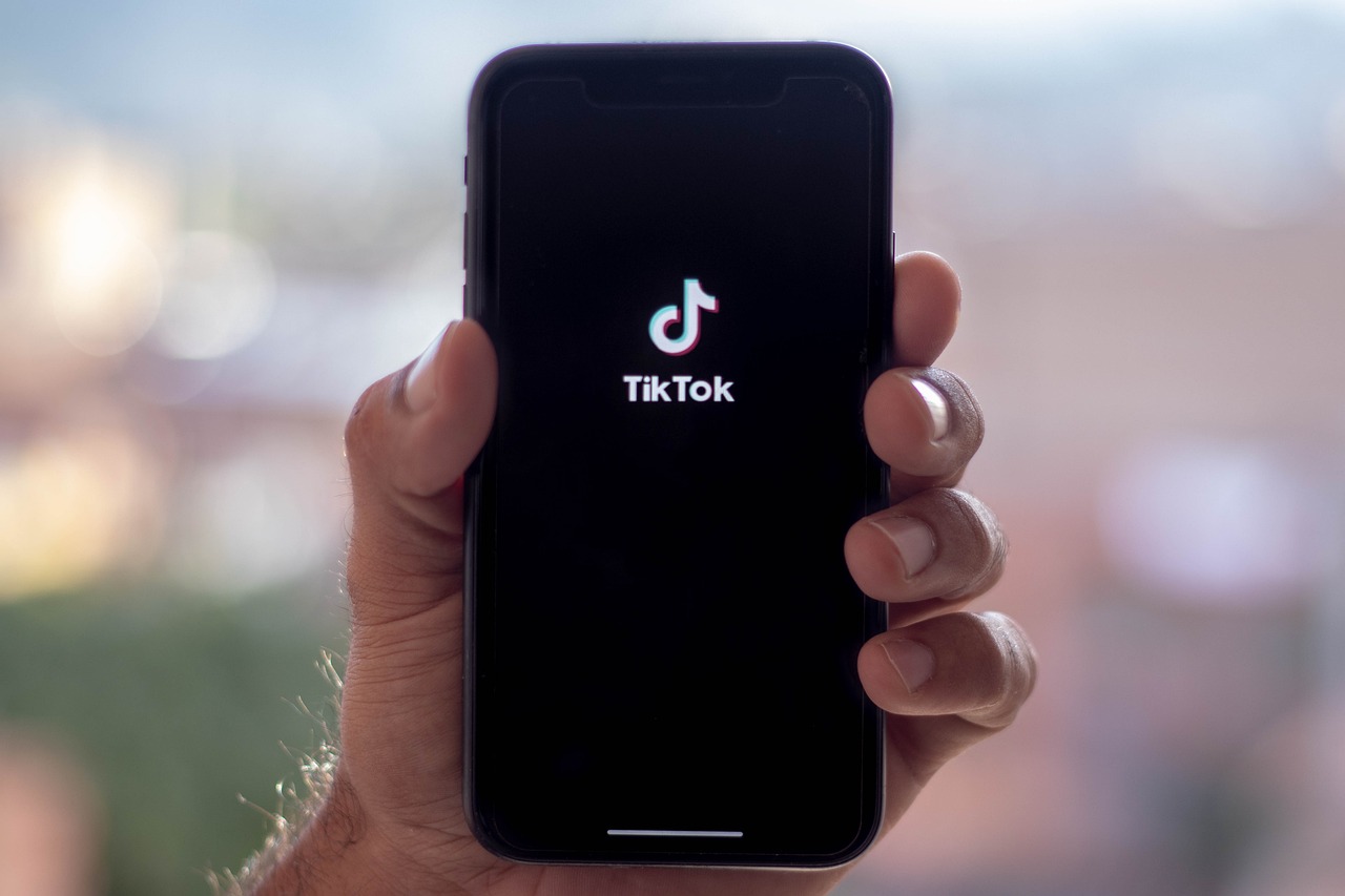 TikTok SEO strategije: Kako se rangirati u TikTok pretrazi?